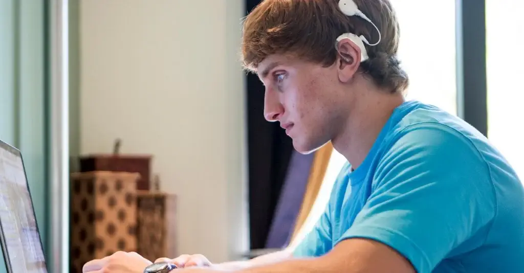 PAM ¿Que es un implante coclear